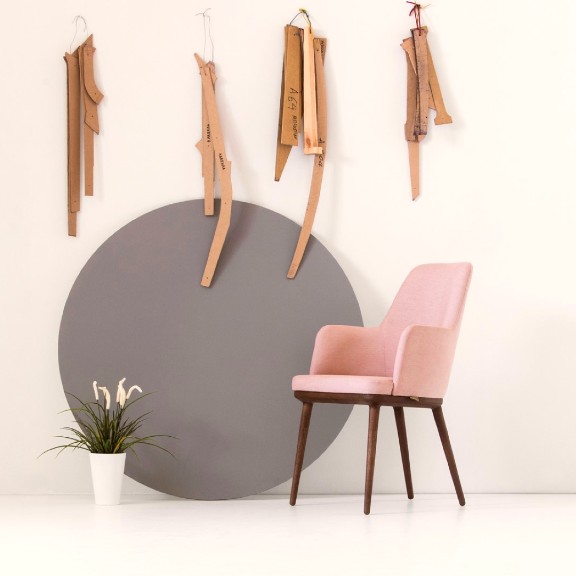 CHIBA CHAIR