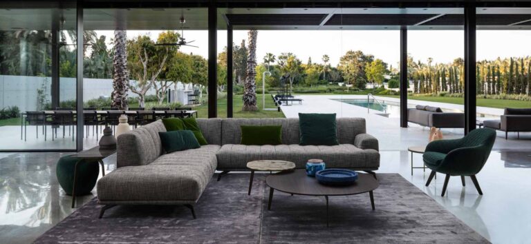 CHLOE SOFA