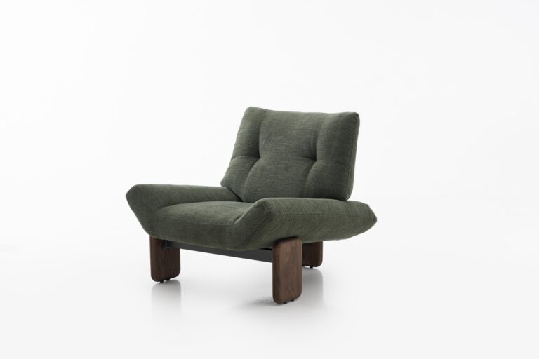 URBAN ARMCHAIR